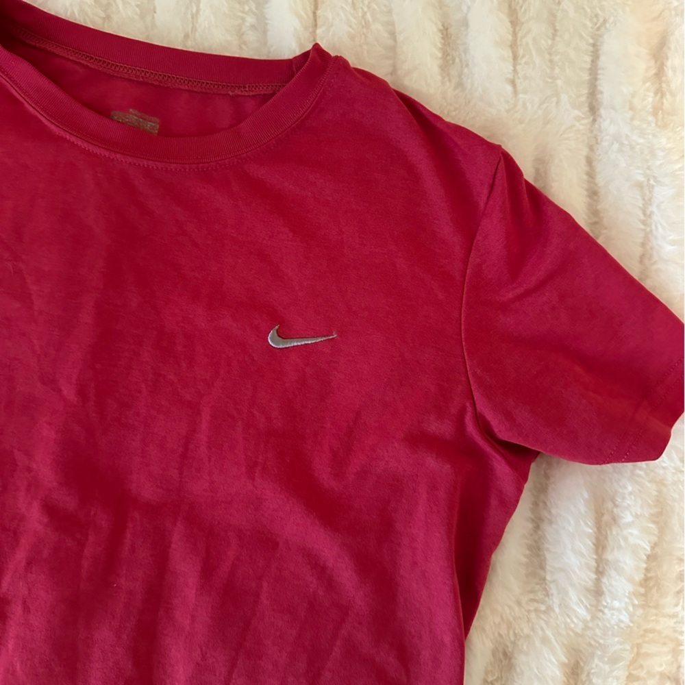 Nike Kids Dark Pink Dry Fit Short Sleeve Embroidered Logo Tee Size L (12-14) - Picture 6 of 7